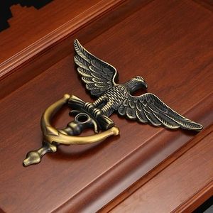 Timbre de puerta de latón estilo antiguo con cabeza de águila para puerta principal, timbre de puerta decorativo para el hogar, timbre de puerta con anillo para muebles - Product Image 1