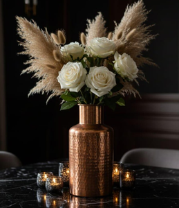 Jarrón Decorativo de Metal Martillado con Diseño Floral para Centro de Mesa, Ideal para Decoración de Interiores en Hogares, Salas de Estar, Oficinas y Hoteles - Product Image 2