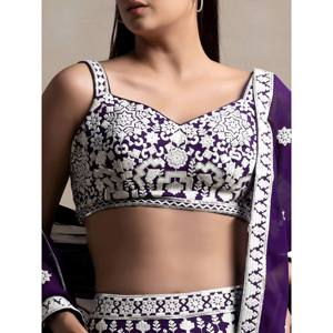 Lehenga Choli de Georgette con Hilo Morado Encantador para Mujer, Ideal para Festivales - Product Image 2