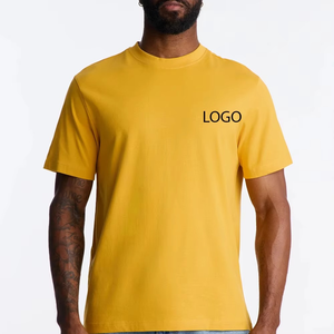 T-shirt décontracté jaune premium pour homme, nouveau design, avec logo personnalisé, style streetwear moderne et épuré, manches courtes, pour tous les jours. - Product Image 1