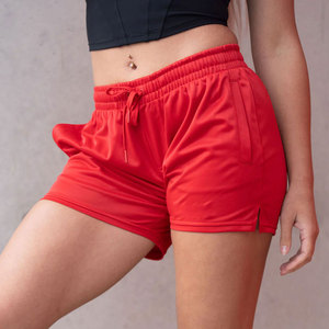 กางเกงขาสั้นผู้หญิง Ada ดีไซน์สวมใส่ง่าย ผลิตจากผ้าเนื้อบางเบา เหมาะสำหรับการใช้งานที่สะดวกสบายและรวดเร็ว กางเกงขาสั้น Ada - Product Image 3