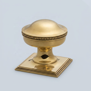 Bouton de meuble rond élégant en laiton, poignée de meuble au design durable, quincaillerie en laiton poli, minimaliste et écologique pour la maison et le bureau - Product Image 1