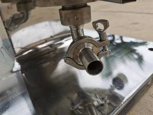 เครื่องปั่นเหวี่ยงแบบท่อขนาดกะทัดรัดและประหยัดพลังงานสำหรับการแยกแบบต่อเนื่องในโรงงานแปรรูปนมและน้ำมันมะกอก - Product Image 5