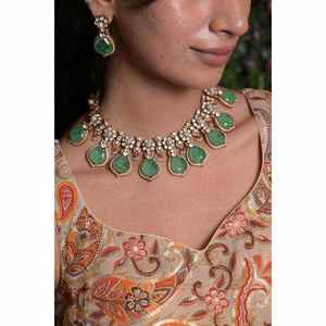 Conjunto de collar choker de boda surindio inspirado en Sabyasachi, con forma de pera, elaborado en joyería Kundan, para regalo de compromiso. - Product Image 2