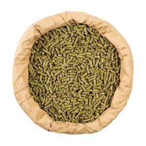 Pellets de Alfalfa Verde Natural para Alimentación de Ganado con Alto Contenido Energético, Empacados para Envío a Larga Distancia - Product Image 2