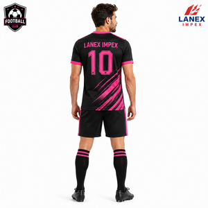 Ensemble d'uniformes de football personnalisés sublimés avec maillot, short et chaussettes, noir et rose, col en V, vêtements de sport d'équipe avec nom et numéro - Product Image 4