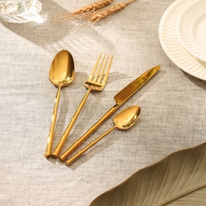 Juego de Cubiertos de Bambú Inspirado en la Naturaleza (Cuchillo, Tenedor, 2 Cucharas) con Nodos Botánicos Esculpidos para una Mesa de Lujo con un Toque Orgánico - Product Image 3