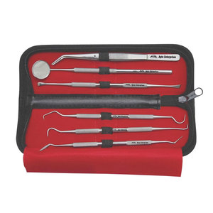 Kit d'hygiène dentaire professionnel en acier inoxydable pour soins bucco-dentaires profonds, comprenant un nettoyeur de gencives, un détartreur en forme de faucille, une sonde dentaire et un grattoir à tartre - Product Image 5