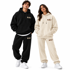 Ensemble de survêtement personnalisé pour couple : sweat à capuche gris anthracite pour homme et sweat à capuche en molleton bleu clair pour femme - Product Image 2
