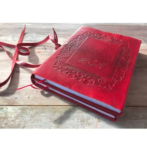 สมุดบันทึกแบบเติมได้สองเล่ม ปกหนังสีแดงโรแมนติก สมุดกริโมแวร์ลายเงาเย็บด้วยมือด้วยด้ายเย็บแบบพิเศษ - Product Image 2