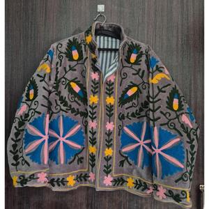 Veste d'hiver pour femmes en velours Suzani matelassé, broderie tissée, col montant, respirante, écologique, séchage rapide, fleurs bohèmes - Product Image 3