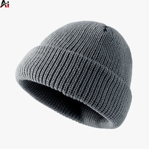Gorro de Invierno Unisex de Uso Diario Hecho en Pakistán, Mezcla de Lana de Súper Calidad, Venta al Por Mayor - Product Image 3