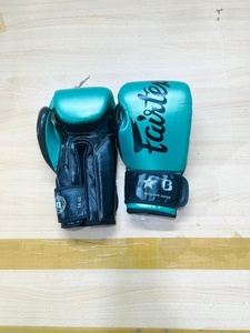 Guantes de Boxeo Profesionales Fairtex OEM Personalizados de Primera Calidad en Verde y Negro para Sparring, Juego para Adultos - Product Image 2