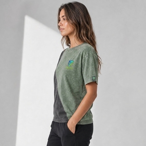 เสื้อยืดผ้าฝ้ายวินเทจฟอกสีสำหรับผู้หญิง ทรงโอเวอร์ไซส์ สไตล์ลำลอง สตรีทแวร์ แฟชั่น รับทำโลโก้ตามสั่ง ผู้ผลิตและจำหน่ายแบบ OEM ODM - Product Image 3
