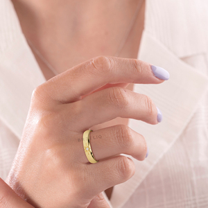 แหวนทองคำแท้ 14K ประดับเพชรแล็บโกรว์ทรงดาว ดีไซน์เรียบหรู พร้อมวงแหวนเพชรสลักลาย สำหรับทั้งชายและหญิง เหมาะสำหรับสวมใส่เป็นแหวนแต่งงานหรือแหวนซ้อนกันได้ - Product Image 3