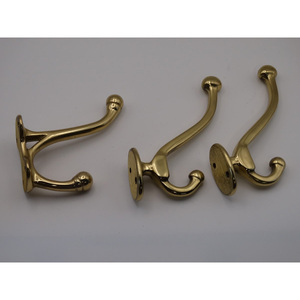 Porte-manteau mural en laiton massif, finition or poli vintage, robuste, décoratif, de luxe, avec logo personnalisé - Product Image 1