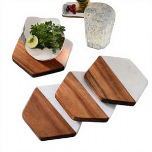 Sous-verres modernes en bois et marbre, forme hexagonale, antidérapants, design luxueux, faits à la main pour la décoration de bar - Product Image 2