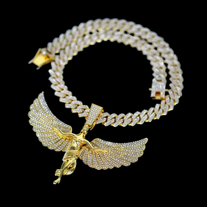 Colgante de Lujo de Plata 925 con Alas de Ángel e Incrustaciones de Diamantes Micro Pavé de Corte Redondo, Charm Temático Unisex para Uso Diario en Oferta - Product Image 2