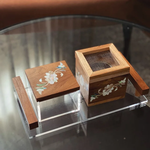 Ensemble de Bakhoor OpalAura avec incrustation de nacre, porte-encens artisanal en coquille irisée pour un style luxueux contemporain - Product Image 3