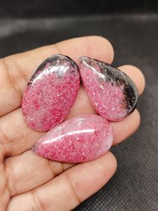 Cabochon carré en rhodonite naturelle rouge, forme coussin, dos plat, calibré, certifié, vente en gros, toutes tailles disponibles - Product Image 5