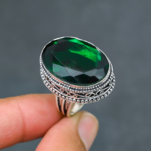 Superbe Bague Tendance et Moderne en Diopside Vert Chromé, en Argent Sterling 925 Massif, Bijoux Faits Main, Vente en Gros - Product Image 4