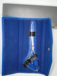 Tijeras de corte de pelo de buena calidad al por mayor nueva llegada tijeras de adelgazamiento de acero inoxidable con borde de maquinilla de afeitar - Product Image 5