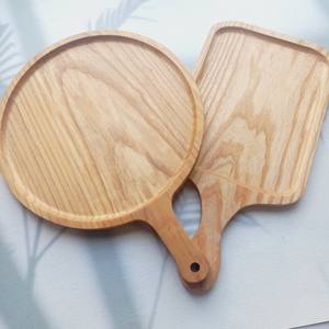 Vente en gros de planche à découper rectangulaire en bois de frêne et d'acacia avec poignée, plateau de service pour pizza au fromage du Vietnam - Product Image 1