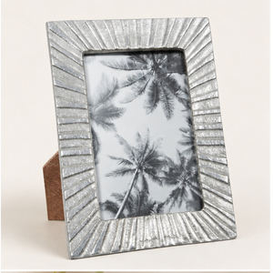 Cadre photo métallique exclusif, cadre photo argenté, cadre photo de table, décoration d'intérieur, fabricant en gros de cadres photo - Product Image 1