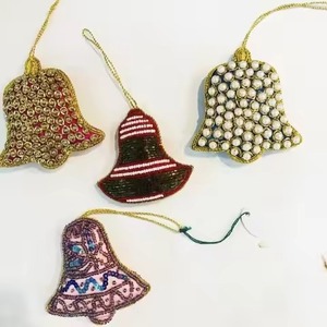 <b>Key</b> <b>Chains</b> Festive Snowman Seed Beads Decorative Christmas Charm Luxury Handmade Christmas Bow Beaded Embroidery Charms - Product Image 6