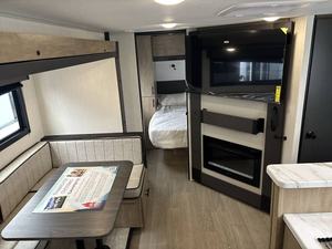 Nuevo 2026 F-o-r-e--s-t R-i-v-e-r Campsite R-e-s-e-r-v-e 28SW - Product Image 6