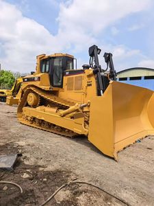 Bulldozer Crawler CATT D8R Usado de Alta Calidad, Motor Original, Pocas Horas de Uso, para Construcción Pesada, Bulldozer CATT Usado en Venta - Product Image 3