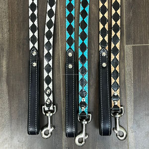 สายจูงสุนัขหนังแท้พรีเมี่ยมพร้อมรูปแบบกระดานหมากรุกสายจูงหรูหรามีสไตล์และทนทานพร้อมที่จับที่สะดวกสบายสำหรับลูกสุนัข - Product Image 6