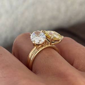 Bague de fiançailles de luxe Toi et Moi en diamant de laboratoire, or jaune 10K 14K 18K, taille ovale et coussin, pour femme, bijoux de mariage - Product Image 2