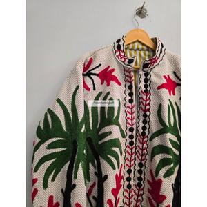 Veste brodée ouzbèke faite à la main, veste courte Suzani, veste bohème chic, veste de soirée pour femmes, manteau - Product Image 2