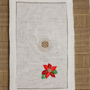 Serviette de cocktail sophistiquée avec broderie fine, durable pour une utilisation répétée, idéale pour les dîners et les fêtes élégantes. - Product Image 3