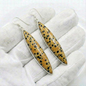Boucles d'oreilles pendantes en argent sterling 925 faites à la main avec serti clos, motif cheval sauvage et jaspe dalmatien, longues gouttes de pierres précieuses marquise - Product Image 1