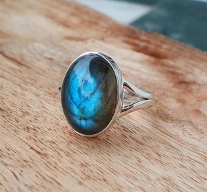 Handmade 925 Sterling Silver Natural <b>Labradorite</b> <b>Ring</b> Oval Bezel Set Gemstone <b>Ring</b> Birthday Party Anniversary Jewelry for Women - Product Image 4