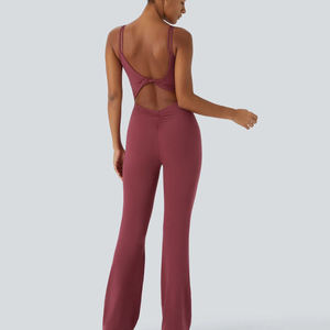 Conjunto de yoga de una pieza para mujer, ligero, con logo personalizado, recién llegado, con aberturas, ajustado, para deporte, gimnasio y fitness - Product Image 3