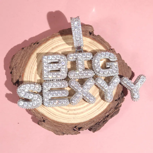 Starspire Jewels Bijoux Hip Hop pour Hommes, Pendentif Personnalisé Lettre ou Numéro en Argent Sterling 925 avec Moissanite VVS Taille Émeraude - Product Image 6