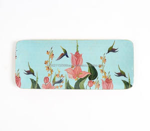 Bandeja de madera antigua para servir con mango de Metal de estilo moderno Diseño rectangular elegante para el almacenamiento y la decoración de alimentos del hotel en el hogar - Product Image 4