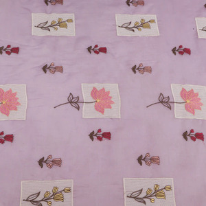 Tela de encaje floral de malla de georgette de calidad exportación con bordado maltado premium para vestidos de novia y prendas de ocasión. - Product Image 1