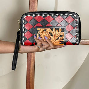 2026 Personalized Floral Tooled Genuine Leather Cute Checkered Pattern <b>Clutches</b> <b>Purse</b> Zipper With Wholesale Luxury Wallet - Product Image 1