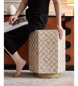 Table en os incrusté de la marque ILAHI, design moderne, détails en agate, rangement, meuble portable pour la maison - Product Image 3