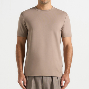 Camiseta de algodón de manga corta con cuello redondo y corte regular para hombre, de color liso, transpirable, para uso casual. - Product Image 1