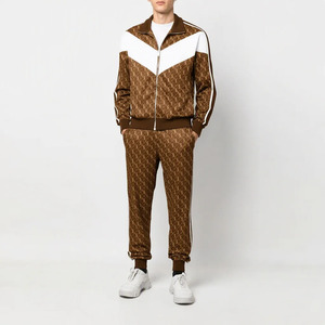 Ensemble de survêtement pour homme, couleur marron, blocs de couleurs, veste zippée à col montant, imprimé intégral, tenue sportive deux pièces - Product Image 4