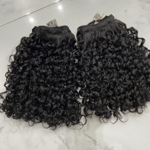 Venta al por mayor 100% Raw para Pixie Curly Weft Hair Mechones de cabello virgen de alta calidad con cutícula alineada Color natural 100g Listo para enviar - Product Image 3