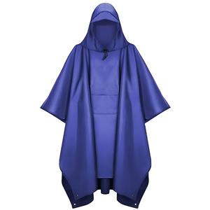 Veste de pluie réversible imperméable et coupe-vent en polyester vert enduit de PVC pour l'automne/hiver avec fermeture éclair et boutons - Product Image 1