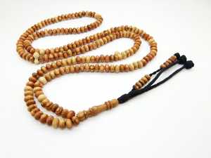 Tasbih Ecológico de Madera Redonda Pulida para Decoración Religiosa del Hogar - Product Image 3
