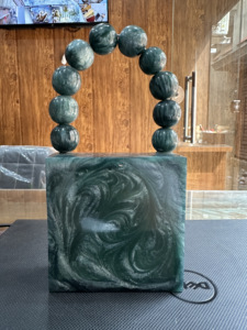 Petit sac de soirée carré en acrylique pour femmes Sac à main en résine de créateur pour mariage Modèle pour cadeaux - Product Image 3