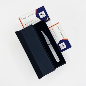 Pince à cils en acier Damas à pointe dentelée, écologique et durable, finition mate, pour extensions de cils volume russe, personnalisable - Product Image 2